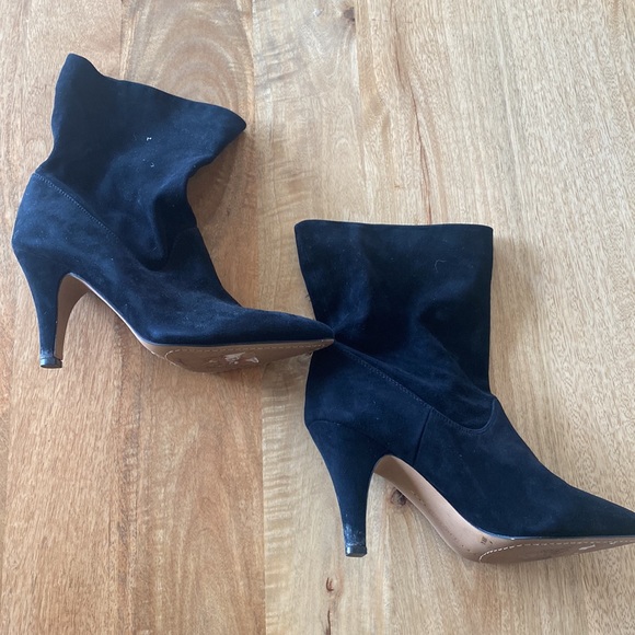 Vince Camuto Bristol Black Booties 10 - Picture 4 of 7